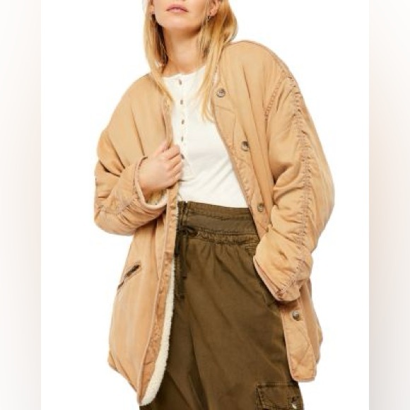 Free People Jackets & Blazers - ❤️SOLD❤️Free people sherpa jacket